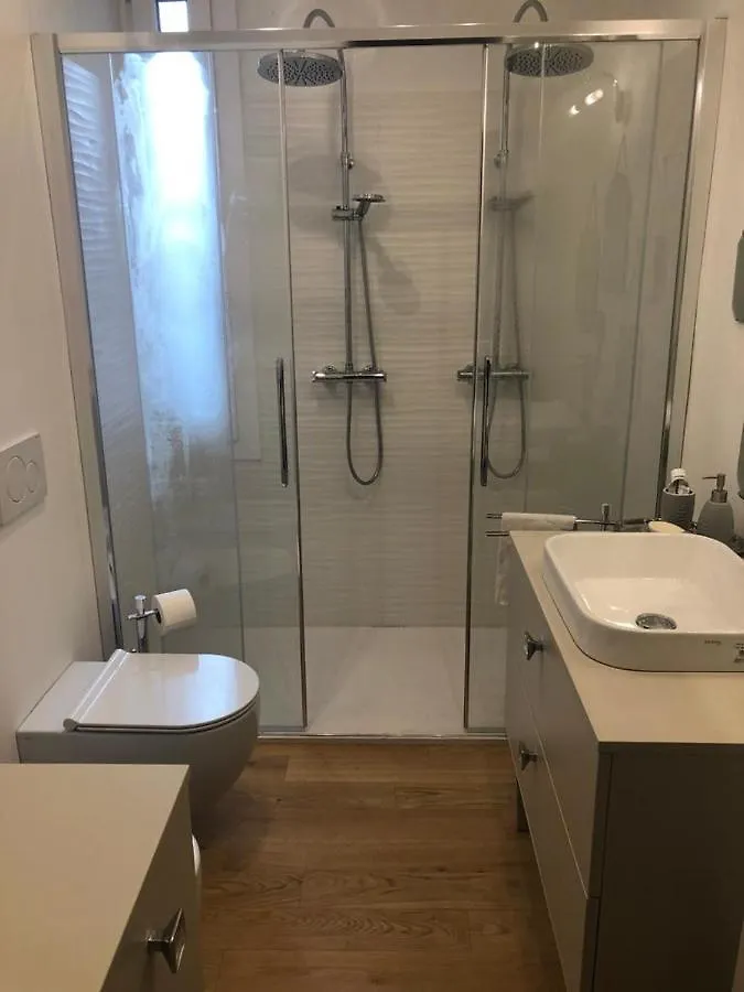 Cairoli Apartment Riccione 0*,